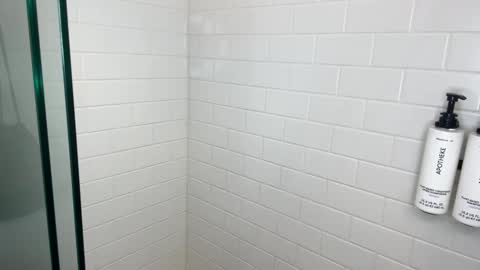 Snapshot of badboyson65 chatting on 18, 1, 2026 HotWifeFun32 online show from 18, 1, 2026