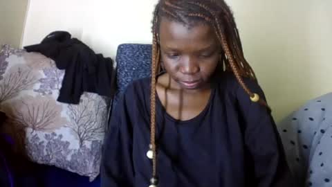 baddie_floxxy online show from 25, 7, 2026