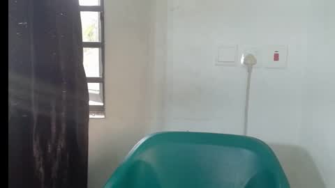 baddiebitchx online show from 25, 4, 2026