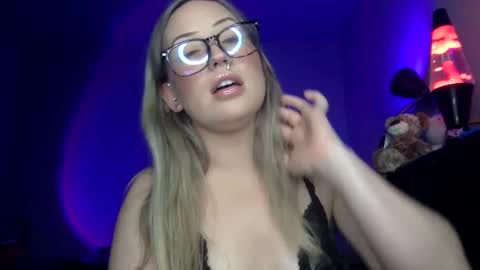 baddiejess618433 online show from 31, 12, 2024