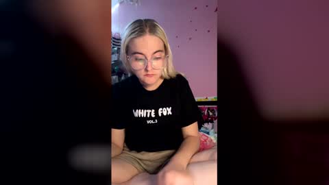 baddieprettypussy online show from 10, 2, 2026