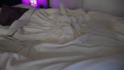 Jade online show from 5, 5, 2026