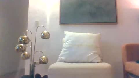 Mexican livin Off the Wall online show from 20, 11, 2025