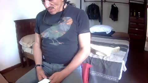 Mexican livin Off the Wall online show from 1, 5, 2026