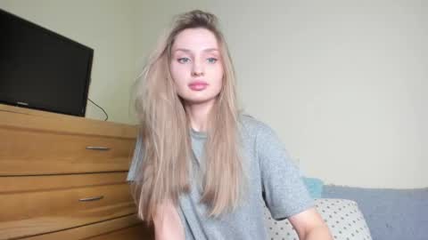Snapshot of badmodel_ chatting on 13, 2, 2025 Name online show from 13, 2, 2025
