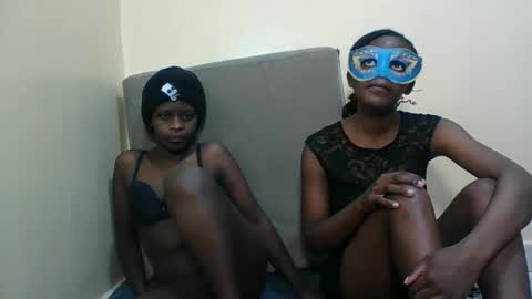 Snapshot of bads_girles chatting on 11, 1, 2026 bads_girles online show from 11, 1, 2026