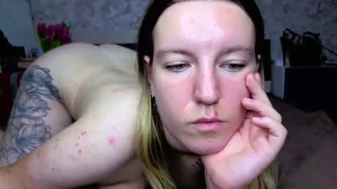 holly online show from 5, 8, 2026