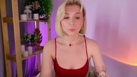 Elly online show from 19, 4, 2026