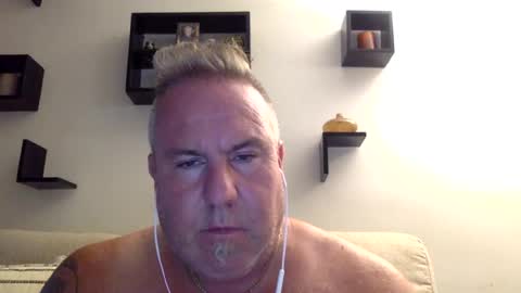 banana5289 online show from 4, 7, 2026