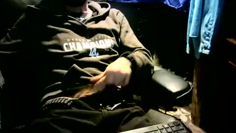 Snapshot of banginondadrumsalldaylong chatting on 2, 2, 2025 banginondadrumsalldaylong online show from 2, 2, 2025