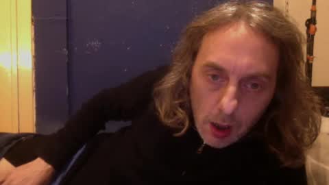 Snapshot of bangintoleather chatting on 2, 12, 2024 bangintoleather online show from 2, 12, 2024