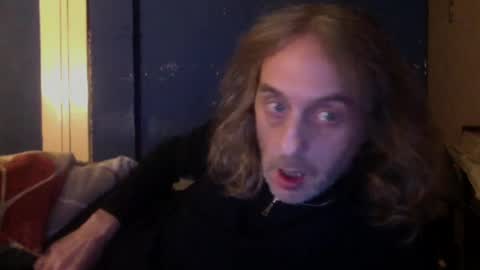 Snapshot of bangintoleather chatting on 4, 1, 2025 bangintoleather online show from 4, 1, 2025