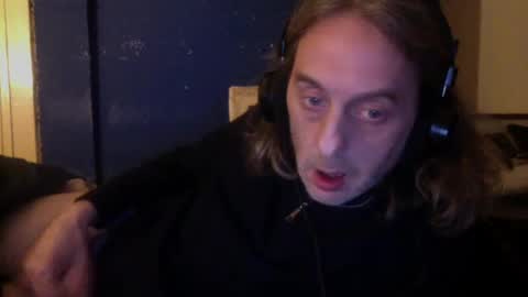 Snapshot of bangintoleather chatting on 10, 1, 2025 bangintoleather online show from 10, 1, 2025