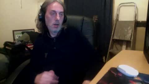 Snapshot of bangintoleather chatting on 12, 9, 2025 bangintoleather online show from 12, 9, 2025