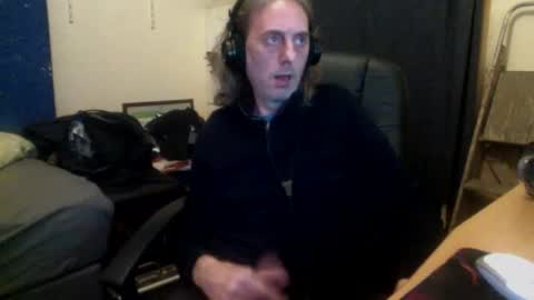 Snapshot of bangintoleather chatting on 18, 9, 2025 bangintoleather online show from 18, 9, 2025