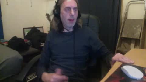 Snapshot of bangintoleather chatting on 3, 10, 2025 bangintoleather online show from 3, 10, 2025