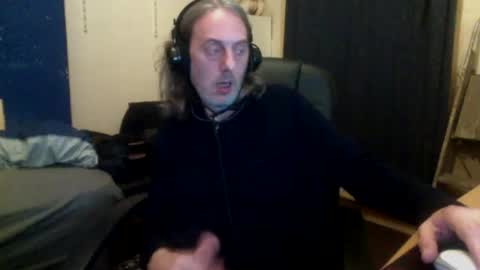 Snapshot of bangintoleather chatting on 11, 10, 2025 bangintoleather online show from 11, 10, 2025