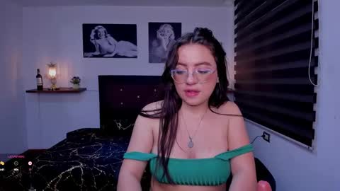 Snapshot of barbara_joness chatting on 9, 9, 2025 Barbara online show from 9, 9, 2025