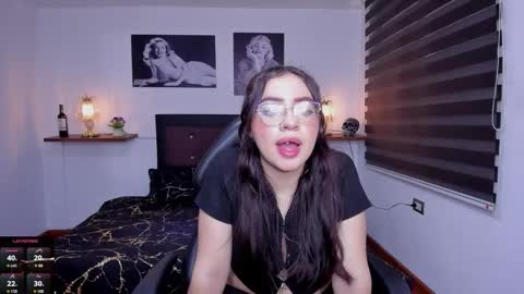 Snapshot of barbara_joness chatting on 6, 10, 2025 Barbara online show from 6, 10, 2025