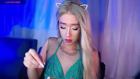 Snapshot of barbie_boy_ chatting on 6, 2, 2025          I work from home this is my room 3 online show from 6, 2, 2025