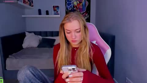 Snapshot of barbie_lis chatting on 4, 11, 2025 LisGTM2 Mon-Thu Sat 0100am-0700am online show from 4, 11, 2025