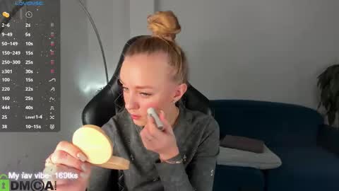 Snapshot of barbie_lis chatting on 9, 11, 2025 LisGTM2 Mon-Thu Sat 0100am-0700am online show from 9, 11, 2025