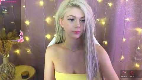 Snapshot of barbiee_b chatting on 25, 9, 2025 Stacy online show from 25, 9, 2025