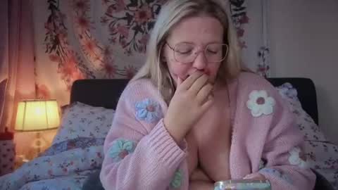 barbiegirl966 online show from 17, 7, 2026