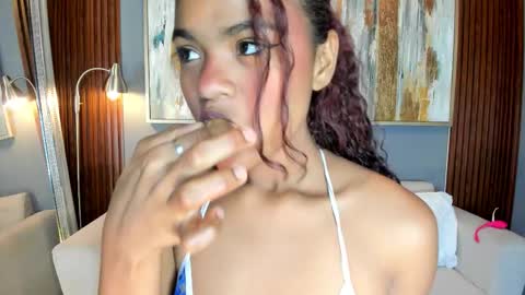 Snapshot of barbra_smith chatting on 5, 3, 2026 Luna online show from 5, 3, 2026