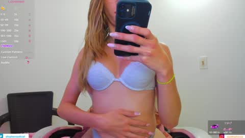 Snapshot of barby_cute chatting on 4, 2, 2025 Barby Cute only fans  online show from 4, 2, 2025