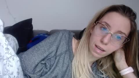Lena online show from 27, 3, 2026