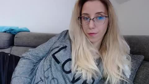 Lena online show from 4, 5, 2026