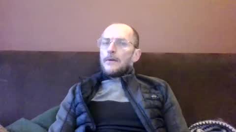 Snapshot of basiccamguy chatting on 10, 2, 2025 basiccamguy online show from 10, 2, 2025