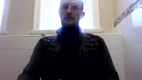 Snapshot of basiccamguy chatting on 13, 2, 2025 basiccamguy online show from 13, 2, 2025