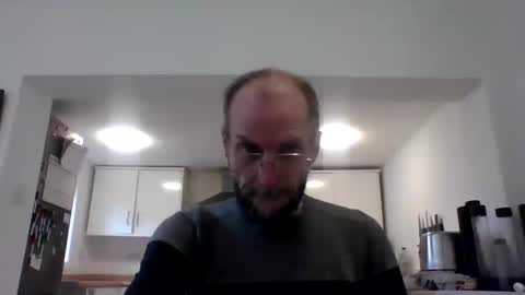 Snapshot of basiccamguy chatting on 25, 2, 2025 basiccamguy online show from 25, 2, 2025