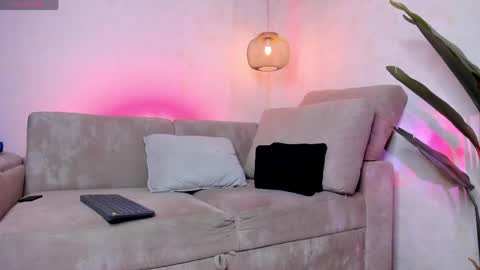 Bastian Independent Model online show from 5, 5, 2026