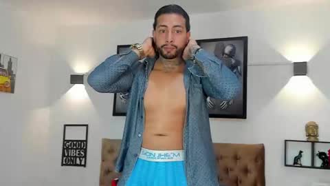 bastian_jones1 online show from 9, 9, 2025