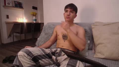 Snapshot of bayron_77 chatting on 6, 1, 2026 Bayron online show from 6, 1, 2026