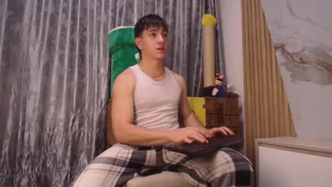 Snapshot of bayron_77 chatting on 11, 1, 2026 Bayron online show from 11, 1, 2026