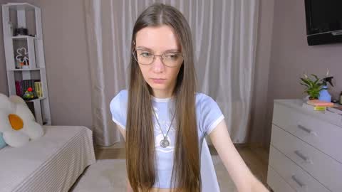 Snapshot of bb_lourels_ chatting on 1, 2, 2025 Lourel I will be here on and online show from 1, 2, 2025