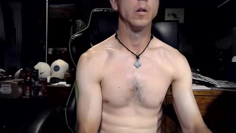 Snapshot of bchillin28 chatting on 27, 9, 2025 bchillin28 online show from 27, 9, 2025