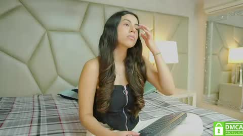 Helena  Evan online show from 24, 7, 2026
