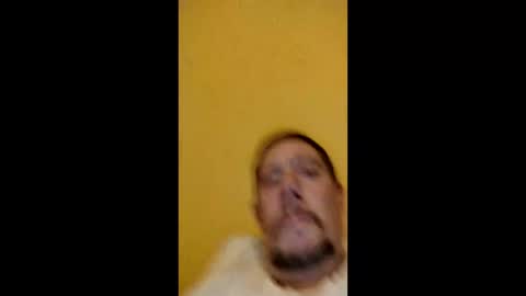 Snapshot of bear424194 chatting on 1, 4, 2026 bear424194 online show from 1, 4, 2026