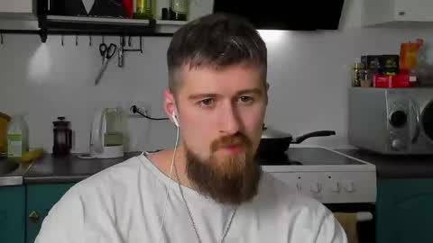 Snapshot of bearded_legend chatting on 26, 2, 2025 Zeus online show from 26, 2, 2025