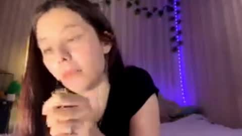 Bella online show from 3, 3, 2026