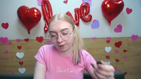 BeatriceFlyy online show from 18, 2, 2025