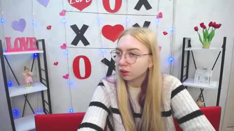 BeatriceFlyy online show from 19, 2, 2025