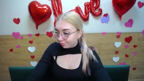 BeatriceFlyy online show from 9, 3, 2025