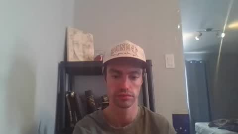 Snapshot of beaulieu2027 chatting on 21, 12, 2025 beaulieu2027 online show from 21, 12, 2025