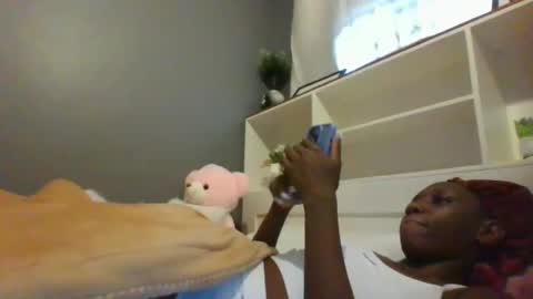 Snapshot of beautie699392 chatting on 4, 2, 2025 Lil stunner online show from 4, 2, 2025